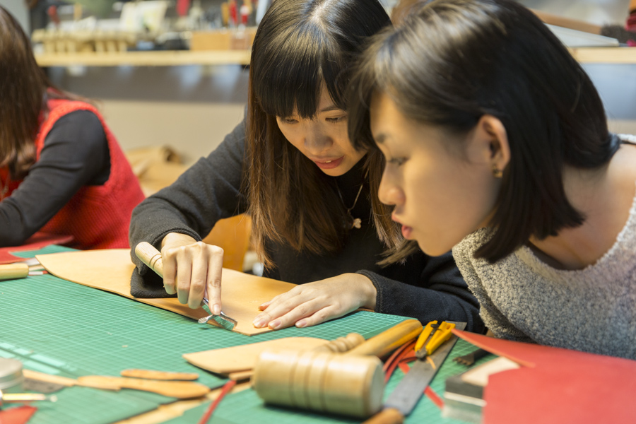 【台北皮革手作課程｜Hsu & Daughter】自己打造專屬皮件包包，成就感爆表！