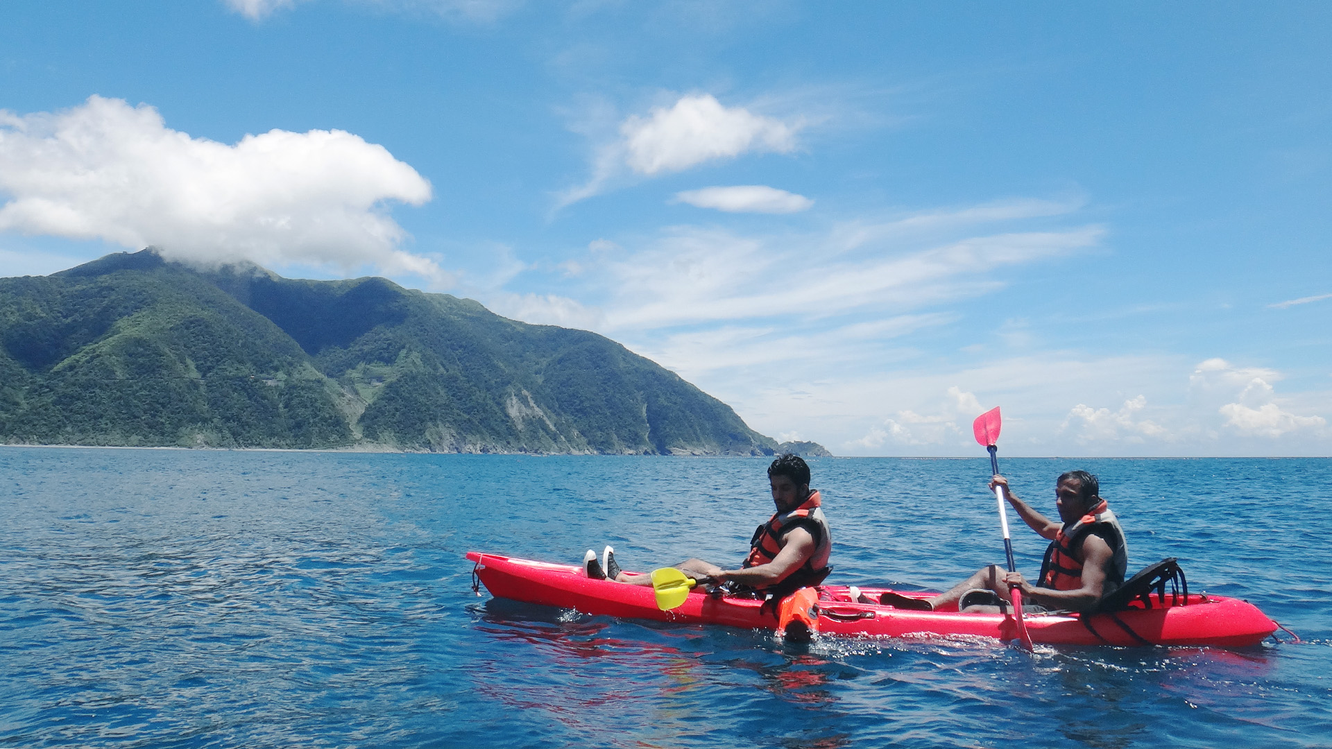 【獨木舟體驗特輯】一覽台灣一定要玩的 Kayaking|親子大好水上獨木舟推薦、新手秘笈、景點介紹 | Niceday 親子X體驗